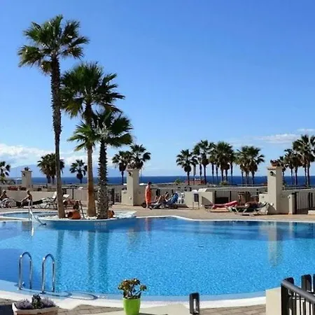16A Fabulous El Faro, Huge Sun Terrace!Heated Pool * Arona (Tenerife)